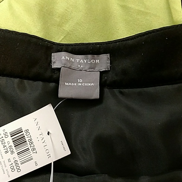 The little Black 👗 Dress - Picture 4 of 5